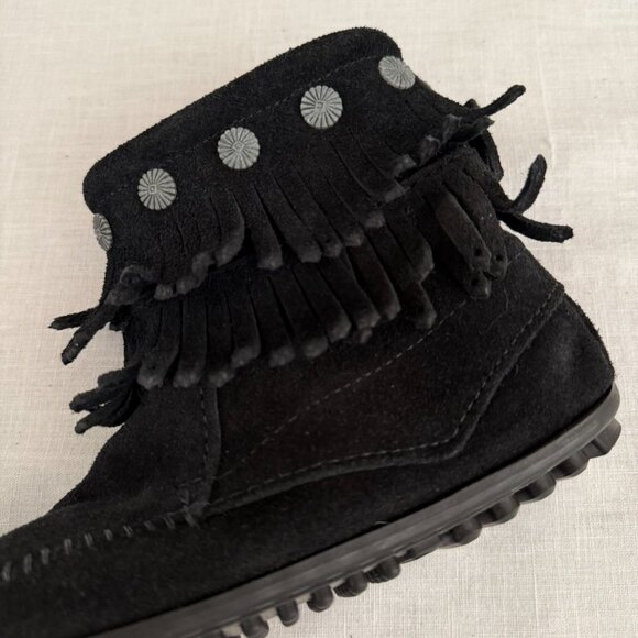 Minnetonka Black Suede Double Fringe Ankle Boots Womens Size 6 Zip Southwest - Picture 10 of 10